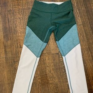 🍒COLOR SHIFT leggings, Reg. length, Sz Small🍒